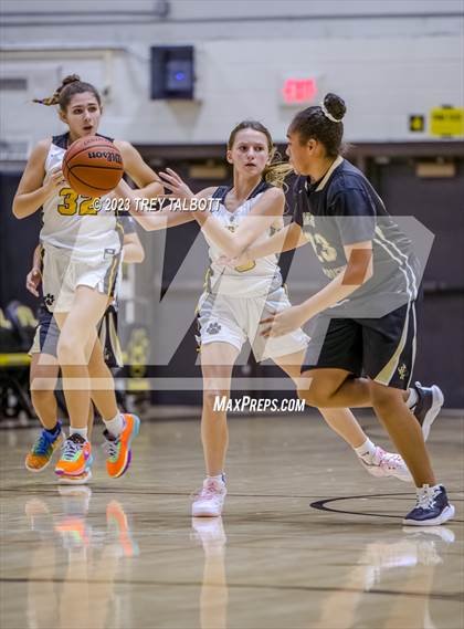 Thumbnail 1 in Rush-Henrietta @ Honeoye Falls-Lima photogallery.