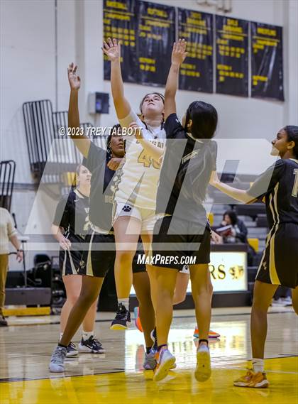 Thumbnail 2 in Rush-Henrietta @ Honeoye Falls-Lima photogallery.