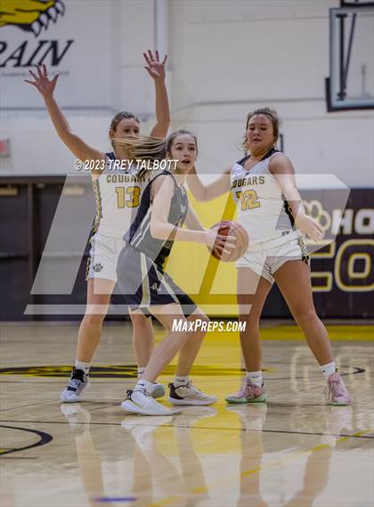 Thumbnail 1 in Rush-Henrietta @ Honeoye Falls-Lima photogallery.