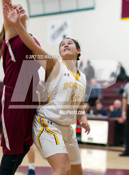 Thumbnail 2 in Soquel vs. Santa Cruz (SCCAL Semifinal) photogallery.