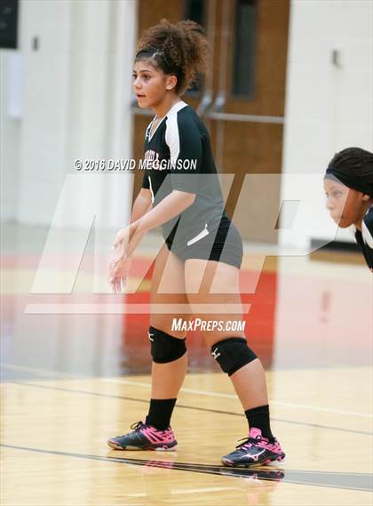 Thumbnail 2 in DeSoto @ Cedar Hill photogallery.