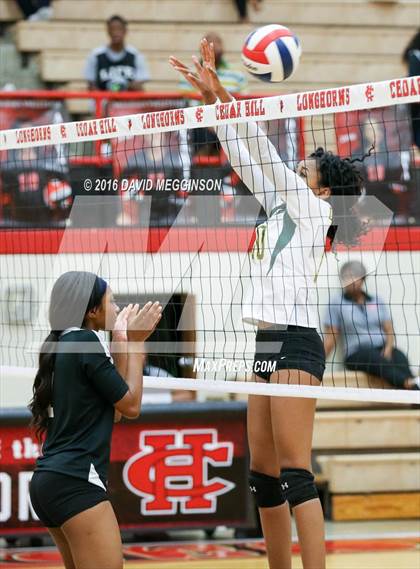 Thumbnail 3 in DeSoto @ Cedar Hill photogallery.