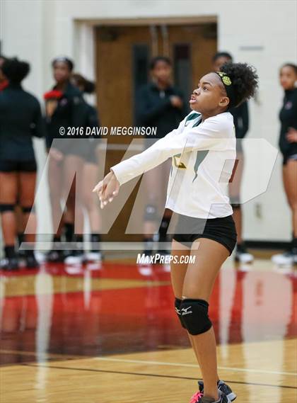 Thumbnail 3 in DeSoto @ Cedar Hill photogallery.