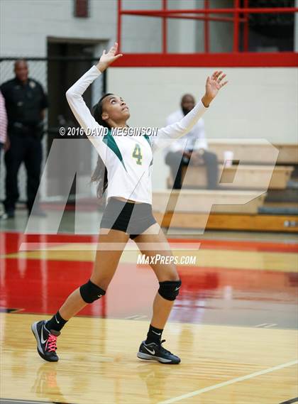 Thumbnail 1 in DeSoto @ Cedar Hill photogallery.