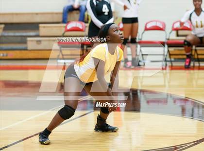 Thumbnail 1 in DeSoto @ Cedar Hill photogallery.