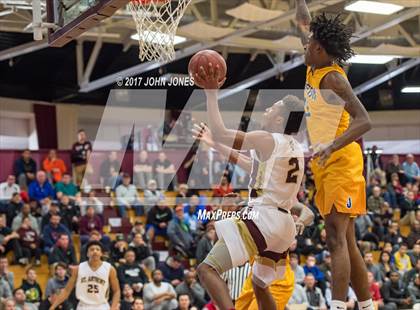 Thumbnail 1 in St. Anthony vs Jemison (Spalding Hoophall Classic) photogallery.