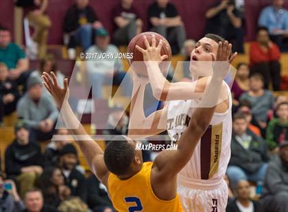 Thumbnail 2 in St. Anthony vs Jemison (Spalding Hoophall Classic) photogallery.