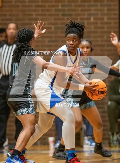 Thumbnail 1 in Overhills @ Westover photogallery.