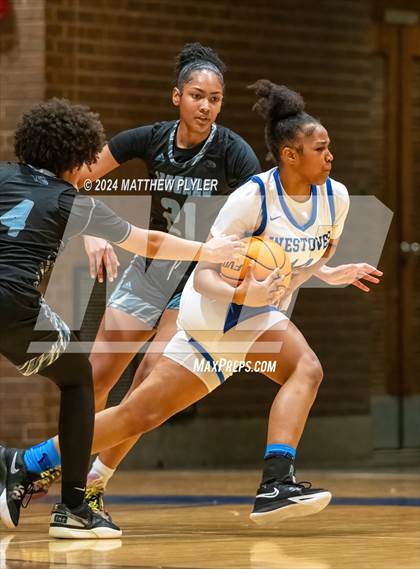 Thumbnail 3 in Overhills @ Westover photogallery.