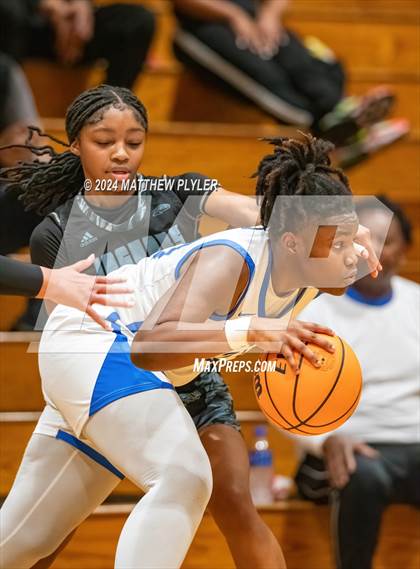 Thumbnail 3 in Overhills @ Westover photogallery.