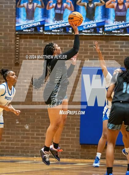 Thumbnail 1 in Overhills @ Westover photogallery.