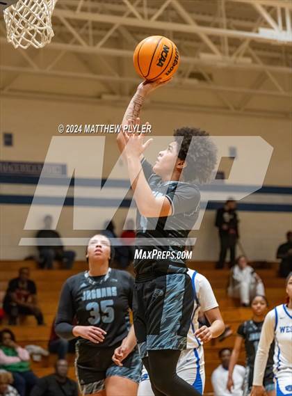 Thumbnail 1 in Overhills @ Westover photogallery.