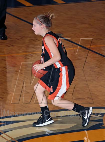 Thumbnail 3 in JV: Morristown-Hamblen East @ Seymour photogallery.