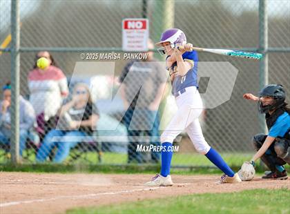 Thumbnail 3 in Bishop Grimes vs Cato-Meridian photogallery.