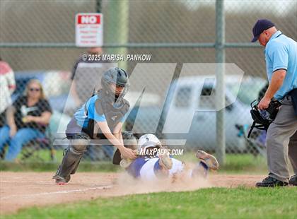 Thumbnail 2 in Bishop Grimes vs Cato-Meridian photogallery.