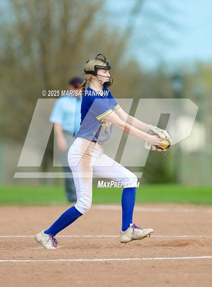Thumbnail 2 in Bishop Grimes vs Cato-Meridian photogallery.