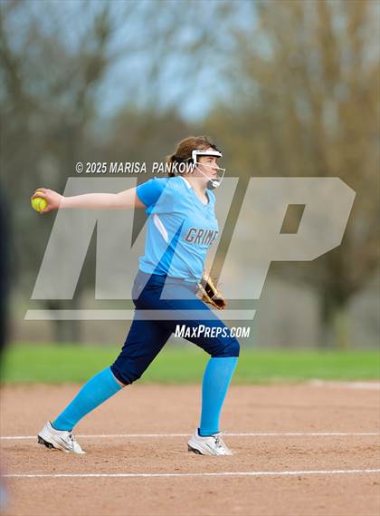 Thumbnail 1 in Bishop Grimes vs Cato-Meridian photogallery.