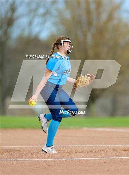 Thumbnail 2 in Bishop Grimes vs Cato-Meridian photogallery.