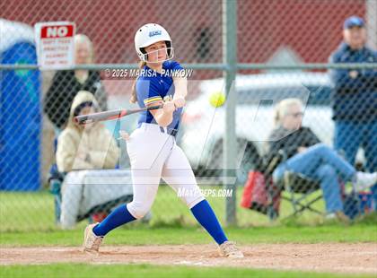 Thumbnail 2 in Bishop Grimes vs Cato-Meridian photogallery.