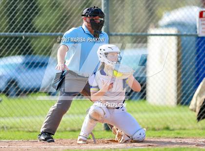 Thumbnail 2 in Bishop Grimes vs Cato-Meridian photogallery.