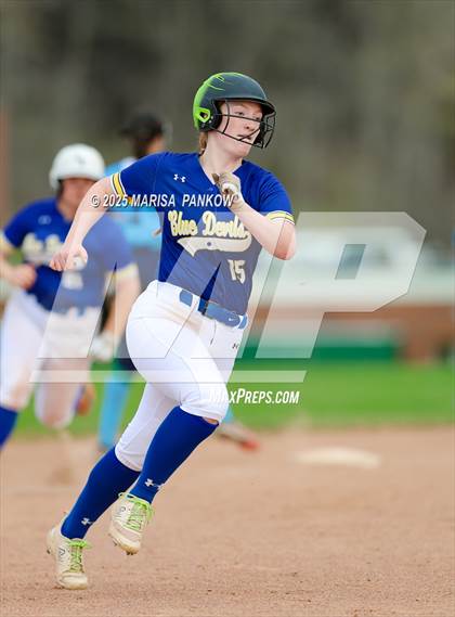 Thumbnail 2 in Bishop Grimes vs Cato-Meridian photogallery.