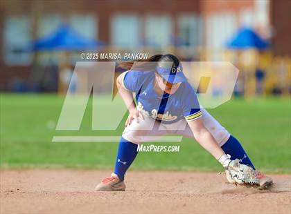 Thumbnail 2 in Bishop Grimes vs Cato-Meridian photogallery.