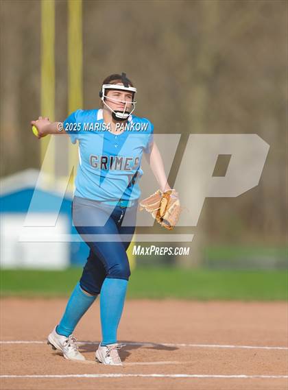 Thumbnail 2 in Bishop Grimes vs Cato-Meridian photogallery.