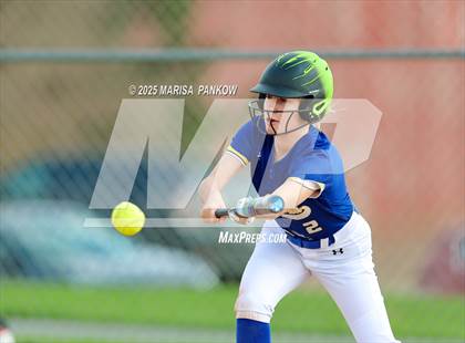 Thumbnail 3 in Bishop Grimes vs Cato-Meridian photogallery.