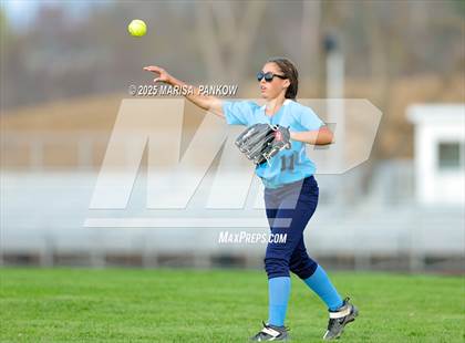 Thumbnail 2 in Bishop Grimes vs Cato-Meridian photogallery.