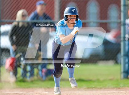 Thumbnail 2 in Bishop Grimes vs Cato-Meridian photogallery.