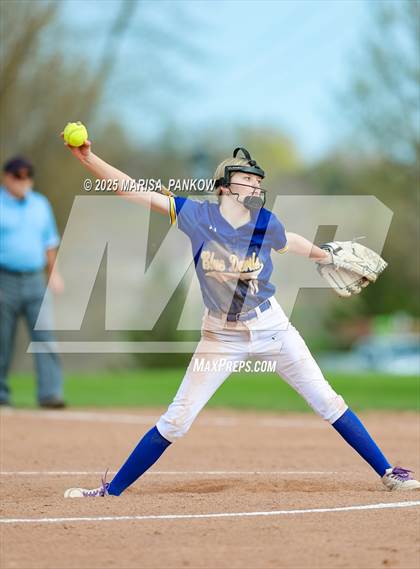 Thumbnail 3 in Bishop Grimes vs Cato-Meridian photogallery.