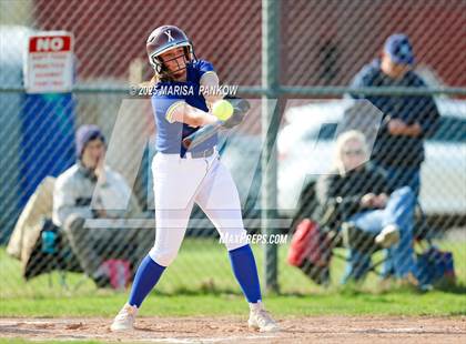 Thumbnail 3 in Bishop Grimes vs Cato-Meridian photogallery.