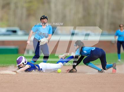 Thumbnail 3 in Bishop Grimes vs Cato-Meridian photogallery.