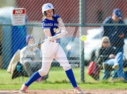 Thumbnail 2 in Bishop Grimes vs Cato-Meridian photogallery.