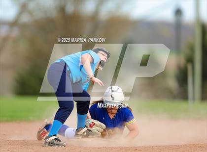 Thumbnail 1 in Bishop Grimes vs Cato-Meridian photogallery.
