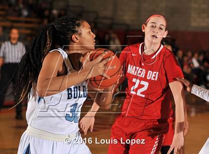 Thumbnail 3 in Centennial @ Mater Dei (Nike Extravaganza) photogallery.