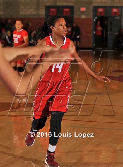 Thumbnail 2 in Centennial @ Mater Dei (Nike Extravaganza) photogallery.