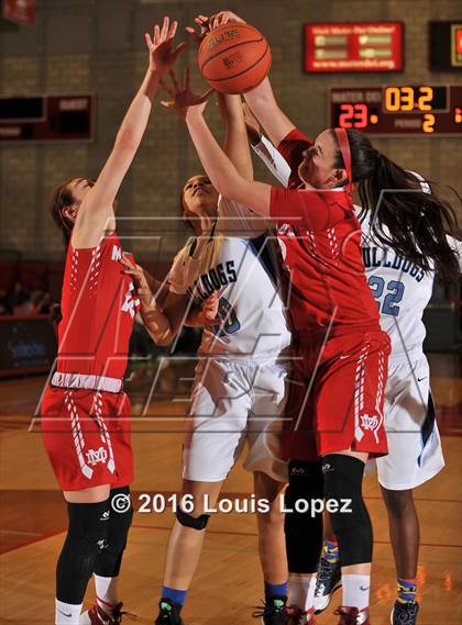 Thumbnail 2 in Centennial @ Mater Dei (Nike Extravaganza) photogallery.