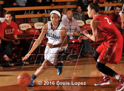 Thumbnail 2 in Centennial @ Mater Dei (Nike Extravaganza) photogallery.