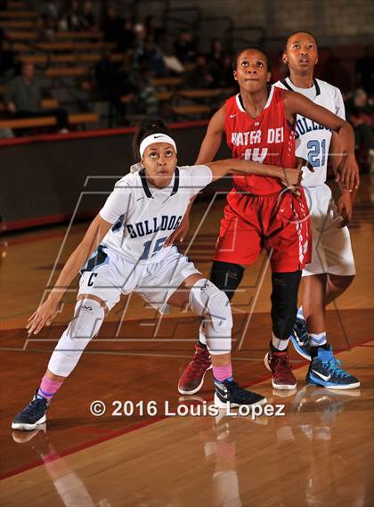 Thumbnail 2 in Centennial @ Mater Dei (Nike Extravaganza) photogallery.