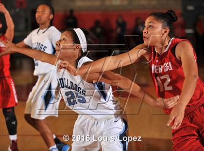 Thumbnail 3 in Centennial @ Mater Dei (Nike Extravaganza) photogallery.