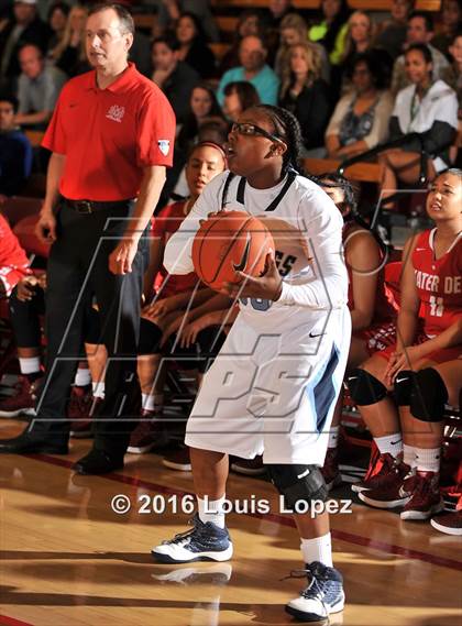 Thumbnail 1 in Centennial @ Mater Dei (Nike Extravaganza) photogallery.