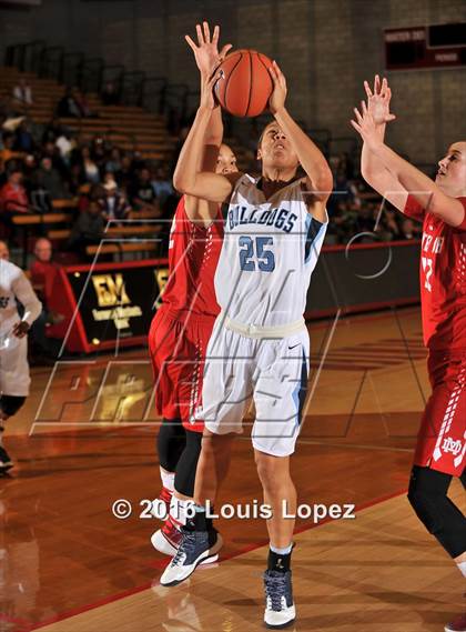 Thumbnail 3 in Centennial @ Mater Dei (Nike Extravaganza) photogallery.