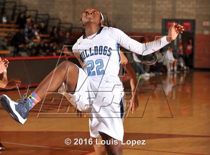 Thumbnail 1 in Centennial @ Mater Dei (Nike Extravaganza) photogallery.