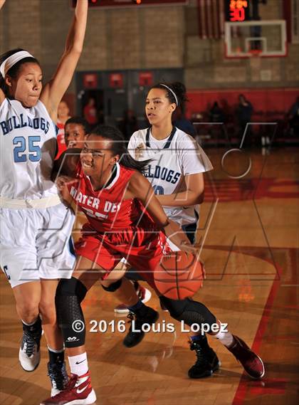Thumbnail 2 in Centennial @ Mater Dei (Nike Extravaganza) photogallery.