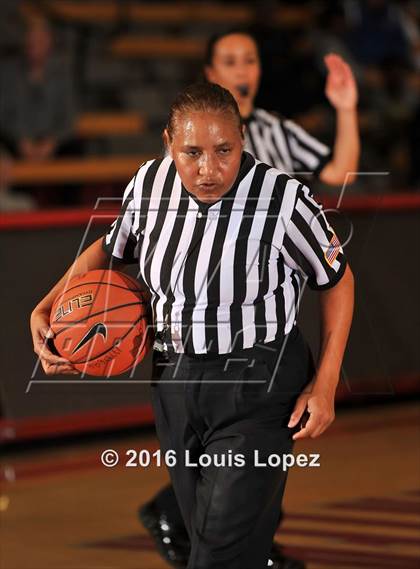 Thumbnail 2 in Centennial @ Mater Dei (Nike Extravaganza) photogallery.