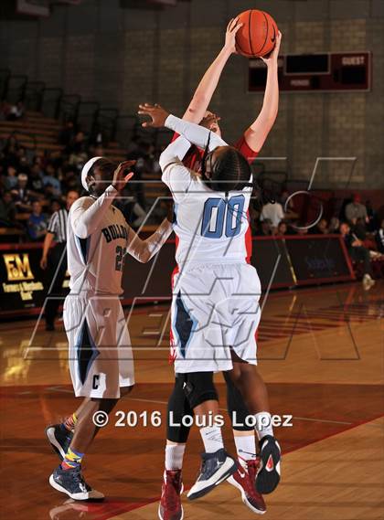 Thumbnail 3 in Centennial @ Mater Dei (Nike Extravaganza) photogallery.