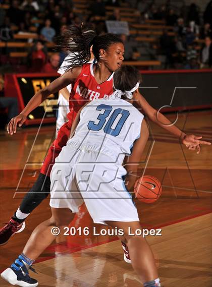 Thumbnail 2 in Centennial @ Mater Dei (Nike Extravaganza) photogallery.