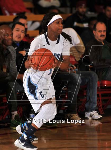 Thumbnail 1 in Centennial @ Mater Dei (Nike Extravaganza) photogallery.