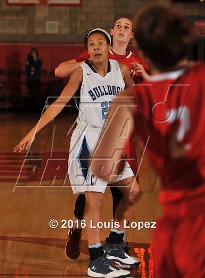 Thumbnail 2 in Centennial @ Mater Dei (Nike Extravaganza) photogallery.
